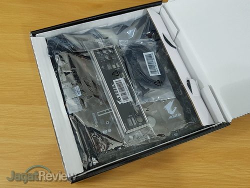 Hands-On Motherboard Gigabyte B360M AORUS Gaming 3 2 Gigabyte B360M Aorus Gaming 3 02
