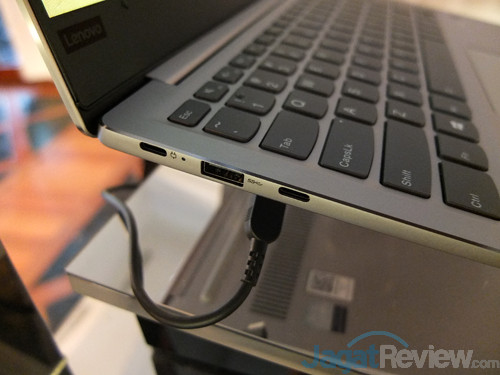 Lenovo IP702S Launch 03