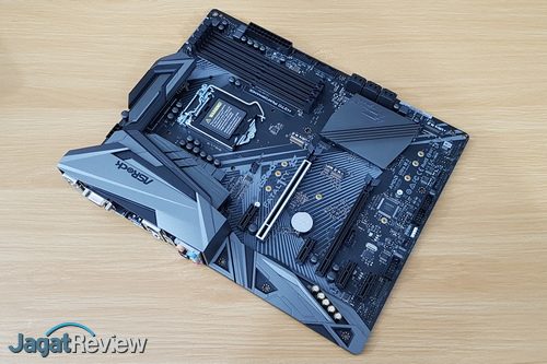ASRock Fatal1ty H370 Performance 21