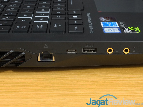 ASUS G703VI Connectors Left