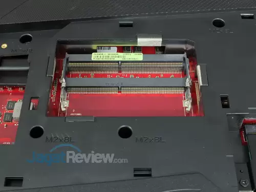 ASUS G703VI Memory Bay