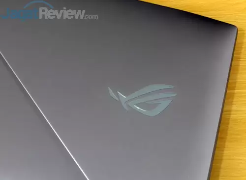 ASUS G703VI ROG Logo