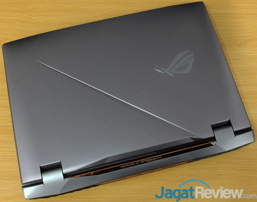 ASUS G703VI Top Side