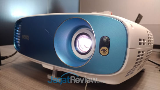 BenQ TK800, Proyektor 4K dengan Mode Khusus untuk Penggemar Olahraga 11 P 20180511 162227 vHDR Auto