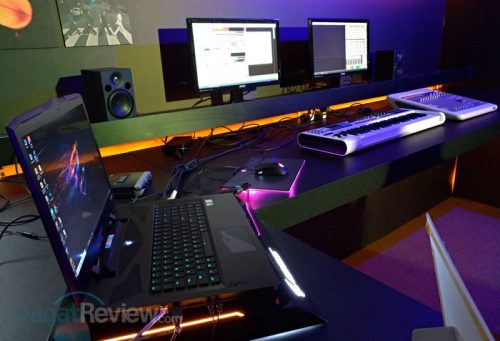 Hands-On Notebook Gaming Gigabyte AORUS X9 DT 3 AORUS X9 DT 2
