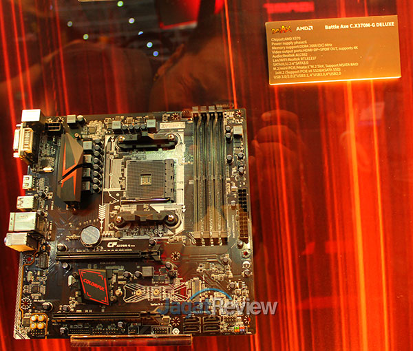 Booth Raid Computex 2018: Colorful 8 Colorful Battle Axe X370M Ryzen M ITX