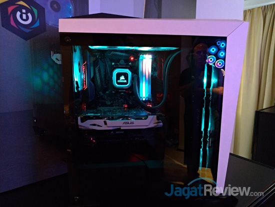 Jajaran Casing Terbaru Corsair Tampil Memesona di Computex 2018 7 Corsair Spec Omega RGB 02