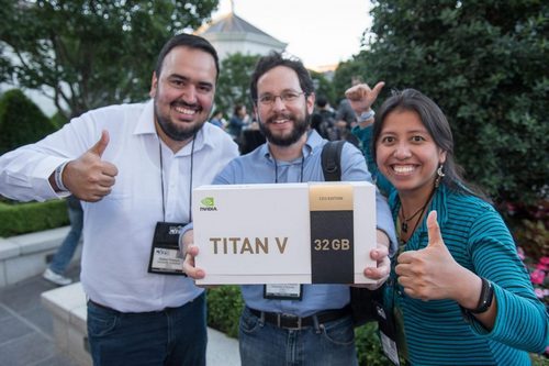NVIDIA Bagikan 20 TITAN V d fabio ramos 1280x855