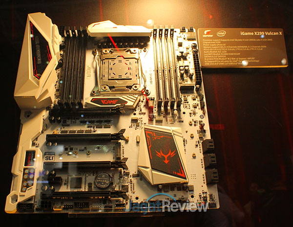 Booth Raid Computex 2018: Colorful 4 iGame X299 Vulcan X