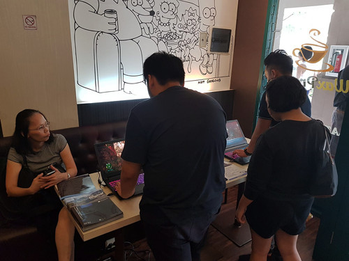 Gelar Gigabyte Laptop Fans Meeting 03