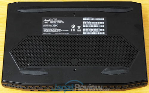 Intel NUC8i7HVK Bottom Side