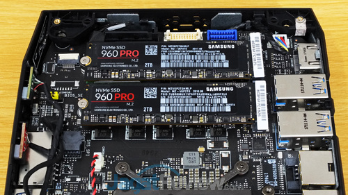 Intel NUC8i7HVK M2 Slots 03