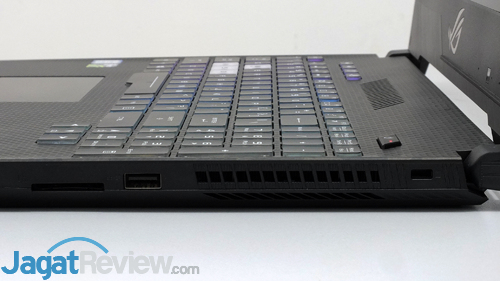 ASUS ROG GL504GS Connectors Right