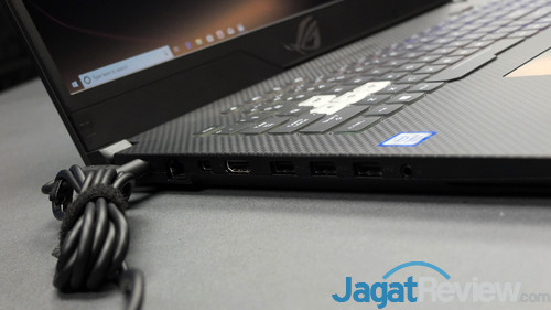 ASUS ROG GL704 05