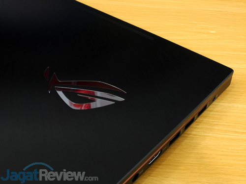 Review ASUS ROG Zephyrus-M (GM501S): Zephyrus Murah yang Kencang 8 ASUS ROG GM501S ROG Logo