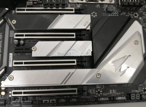 Hands-On Review Motherboard Gigabyte X399 Aorus Xtreme 10 2 15
