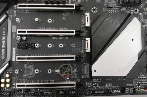 Hands-On Review Motherboard Gigabyte X399 Aorus Xtreme 12 2 17