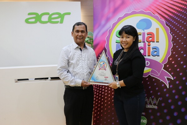 Anang Ghozali Anandita Puspitasari Acer Indonesia Social Media Award...