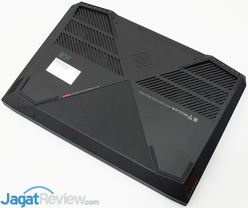 Review Omen by HP 15-dc0036TX: Laptop Gaming Layar IPS 144 Hz Murah 18 HP Omen 15 dc0036tx Bottom Side
