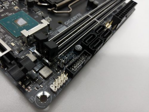 Hands-On Review Motherboard Gigabyte Z390i Aorus Pro Wi-Fi 19 IMAG1965