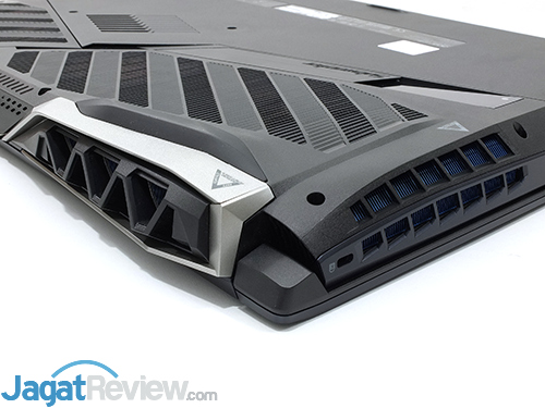 Acer Predator Helios 500 AMD Ventilation 02