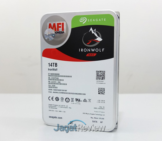 Review Storage: HDD Seagate IronWolf 14TB 4 DSCF8357