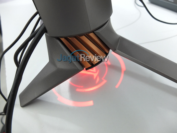 Hands-On Review Monitor: ASUS ROG SWIFT PG27UQ 8 DSCF8744