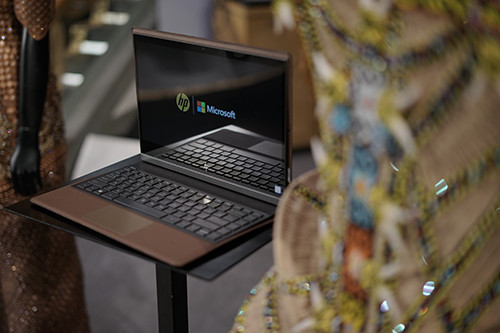 HP Spectre Folio Launch 04