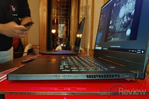 ASUS ROG 13