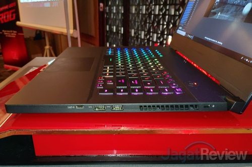 ASUS ROG 15