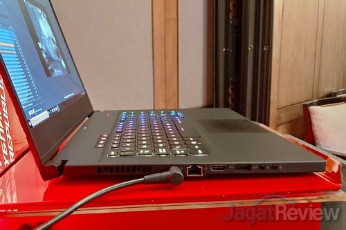 ASUS ROG 16