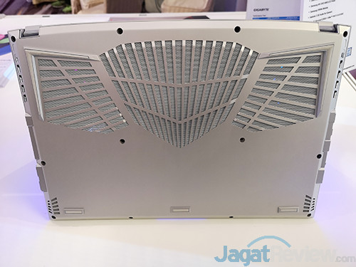 Gigabyte Aero 15 OLED 12