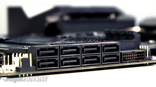 ASUS ROG Crosshair VIII Hero WiFi 27