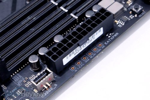 ASUS ROG Crosshair VIII Hero WiFi 30