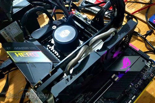 ASUS ROG Crosshair VIII Hero WiFi 37