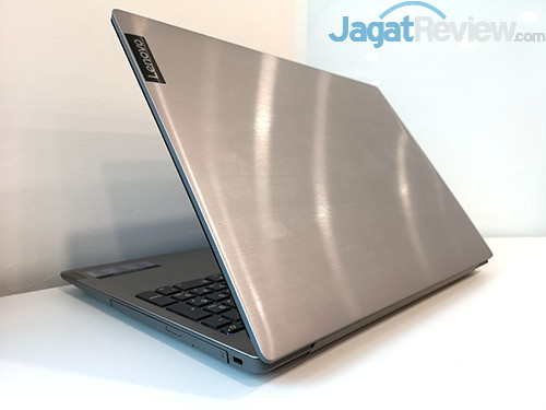 Lenovo IdeaPad 340 Series 17