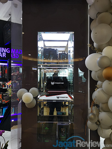 Jajal Kursi Gaming 300 Juta dan Produk Lainnya di Acer Exclusive Store Terbaru 12 Acer Exclusive Store PIM2 Opening 11