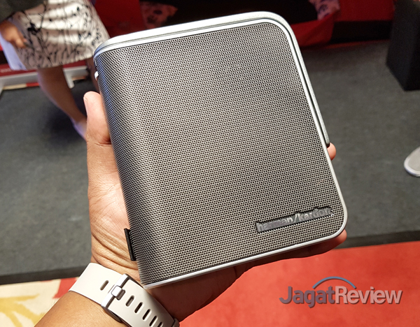 ViewSonic M1 01