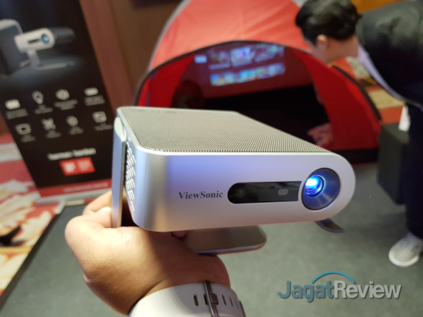 ViewSonic M1 04
