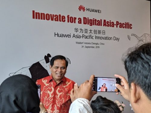 Duta Besar Ajak Huawei Dorong R&D Teknologi 'Kekinian' di Indonesia 1 img 20190903 155512 018909201986935249553