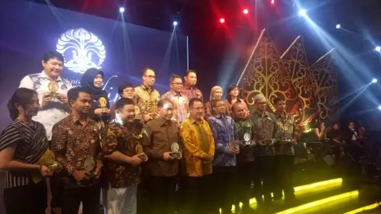 Direct Release: Berkontribusi dalam Pengembangan Artificial Intelligence, Kiwi Aliwarga Kembali Sabet Penghargaan 1 Image e1573810121674