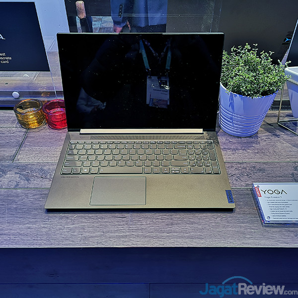 Lenovo Yoga Creator 7 01