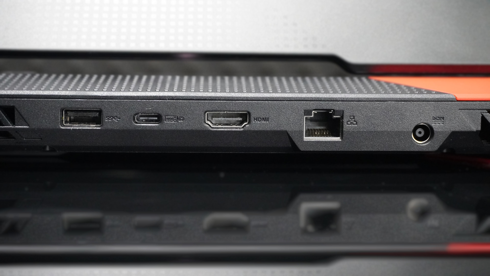 Review ASUS ROG STRIX G15 Advantage Edition (G513QY) : Full AMD dengan Ryzen 9 5900HX + Radeon RX 6800M 9 Fisik STRIXG15 DSC01233s