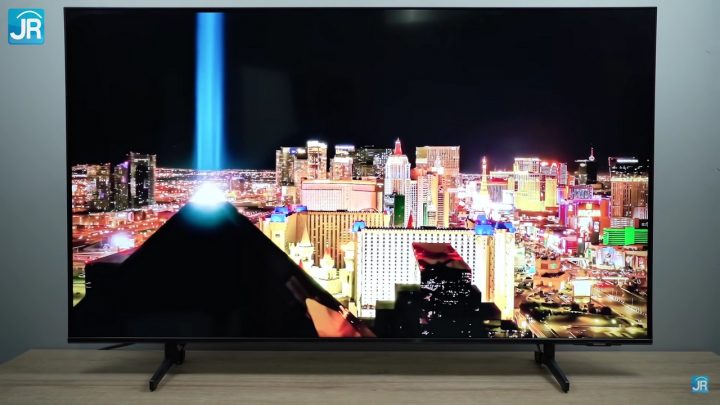 Review Samsung TV 50AU8000 59