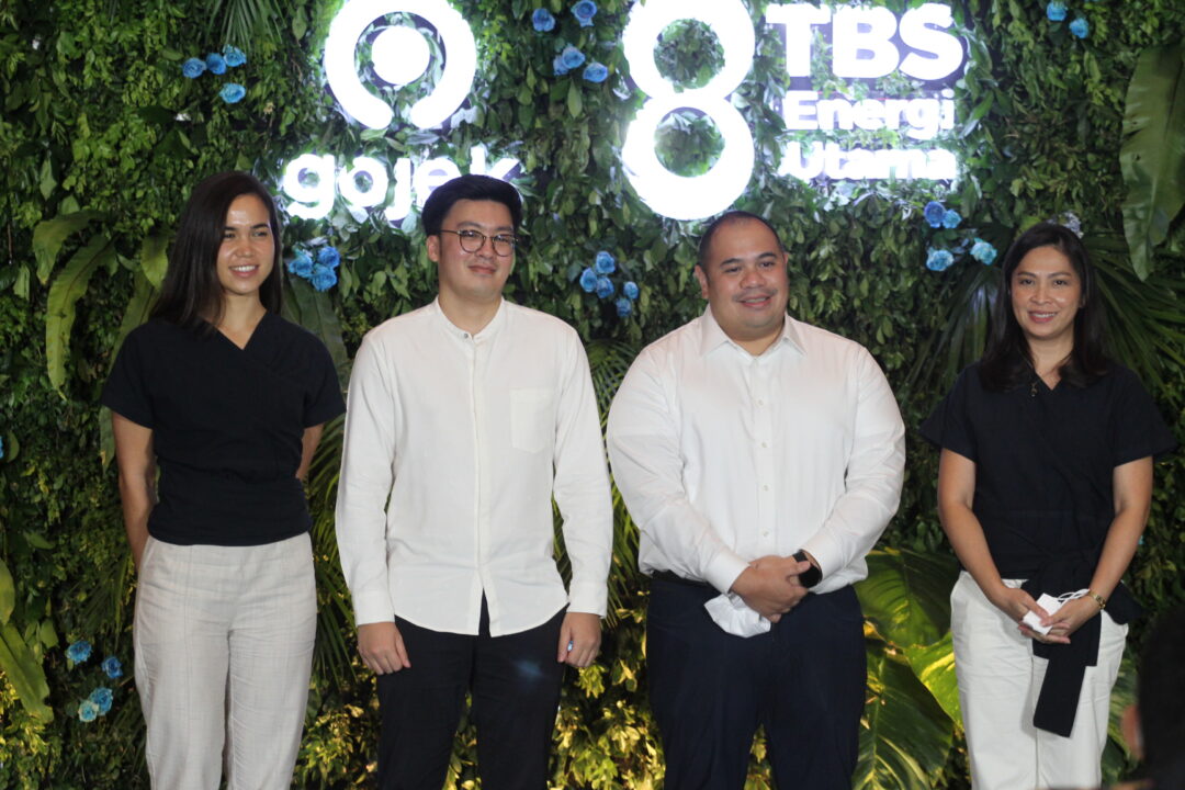 Direct Release: Gojek dan TBS Kolaborasi Bangun Ekosistem Kendaraan Listrik Roda Dua di Indonesia 1 Foto 6 Penandatanganan Nota Kesepahaman Gojek TBS