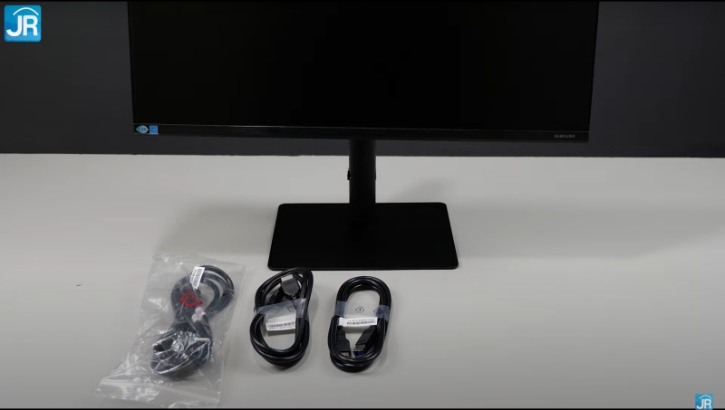 Review Monitor Samsung S24A40: Layar 