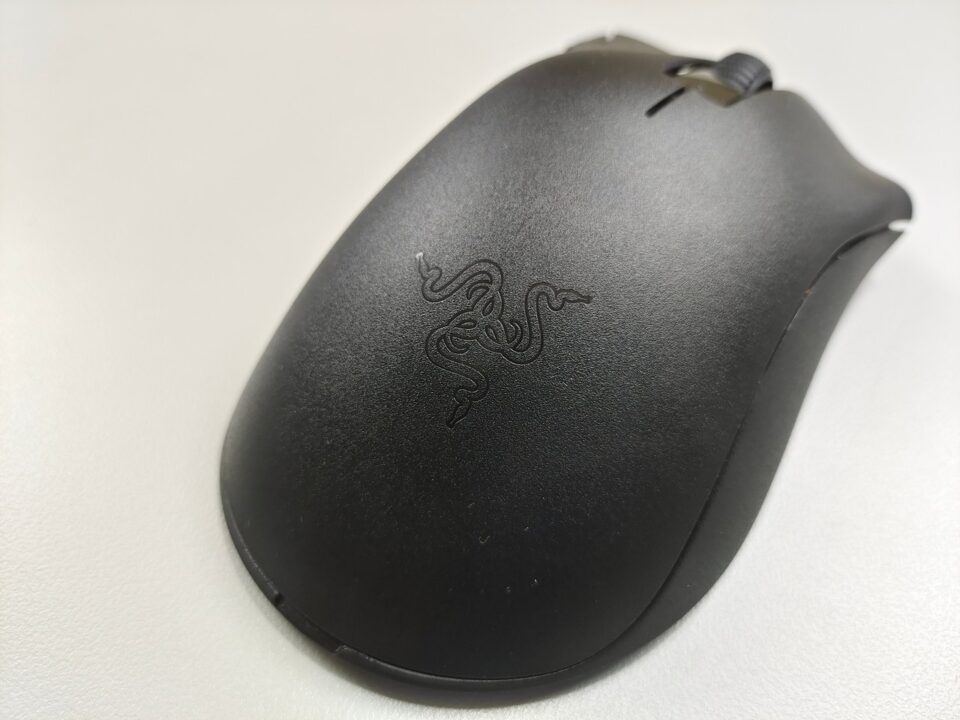 Review Razer DeathAdder V2 X Hyperspeed: Bisa Pakai Wireless 2,4GHz dan Bluetooth 2 review razer deathadder v2 x hyperspeed