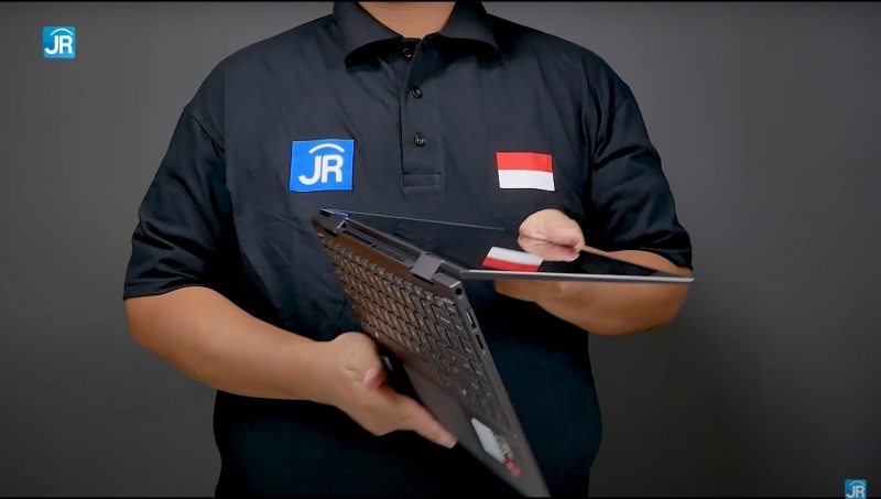 bisa dilipat jadi tablet