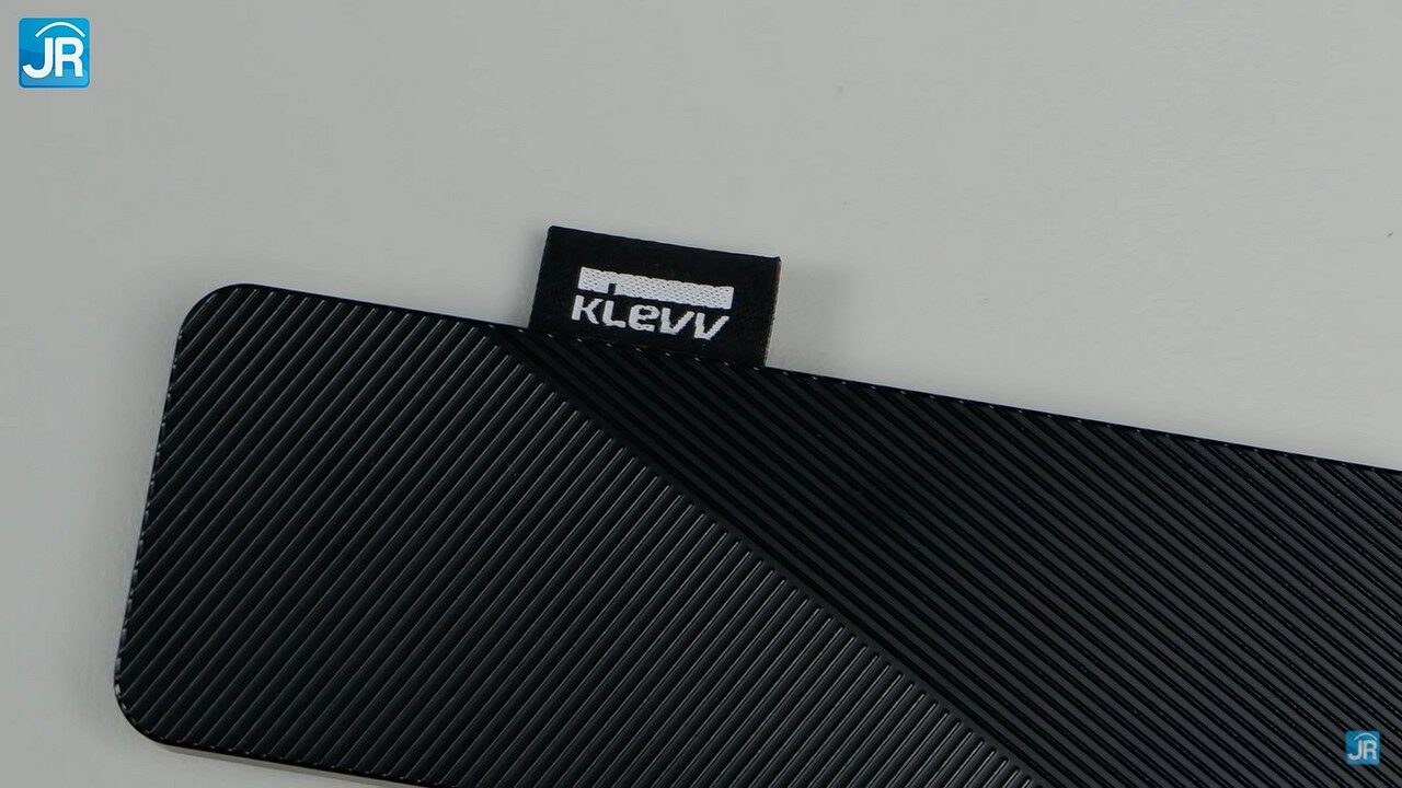 Review Klevv R1