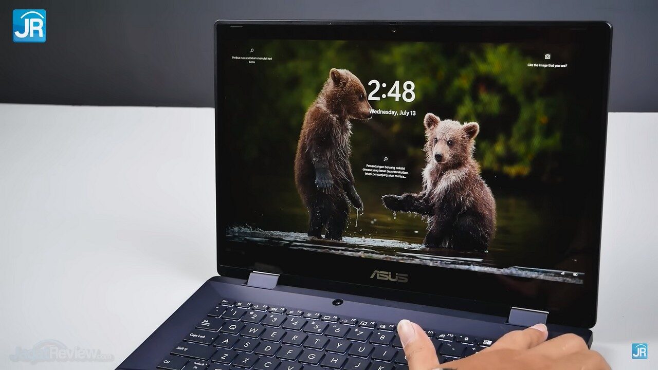 ASUS B3 Flip dan B7 Flip Laptop 4G dan 5G 